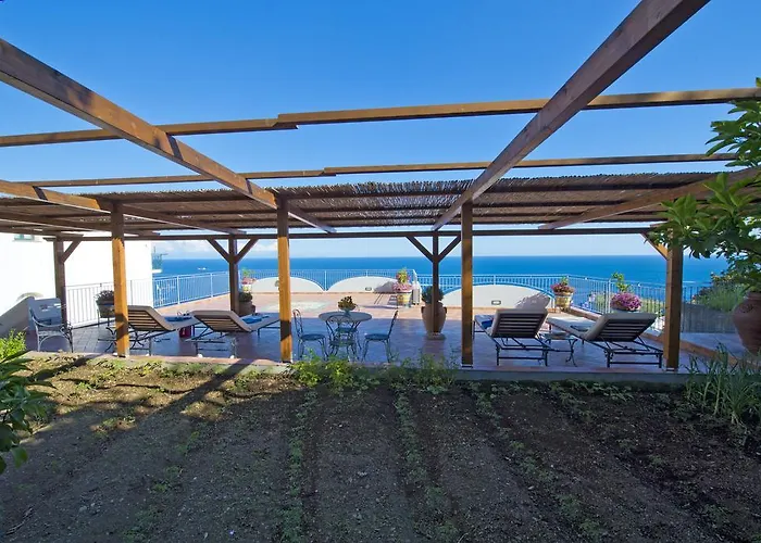 Apartmanhotel Il Giardino Dei Limoni 4*